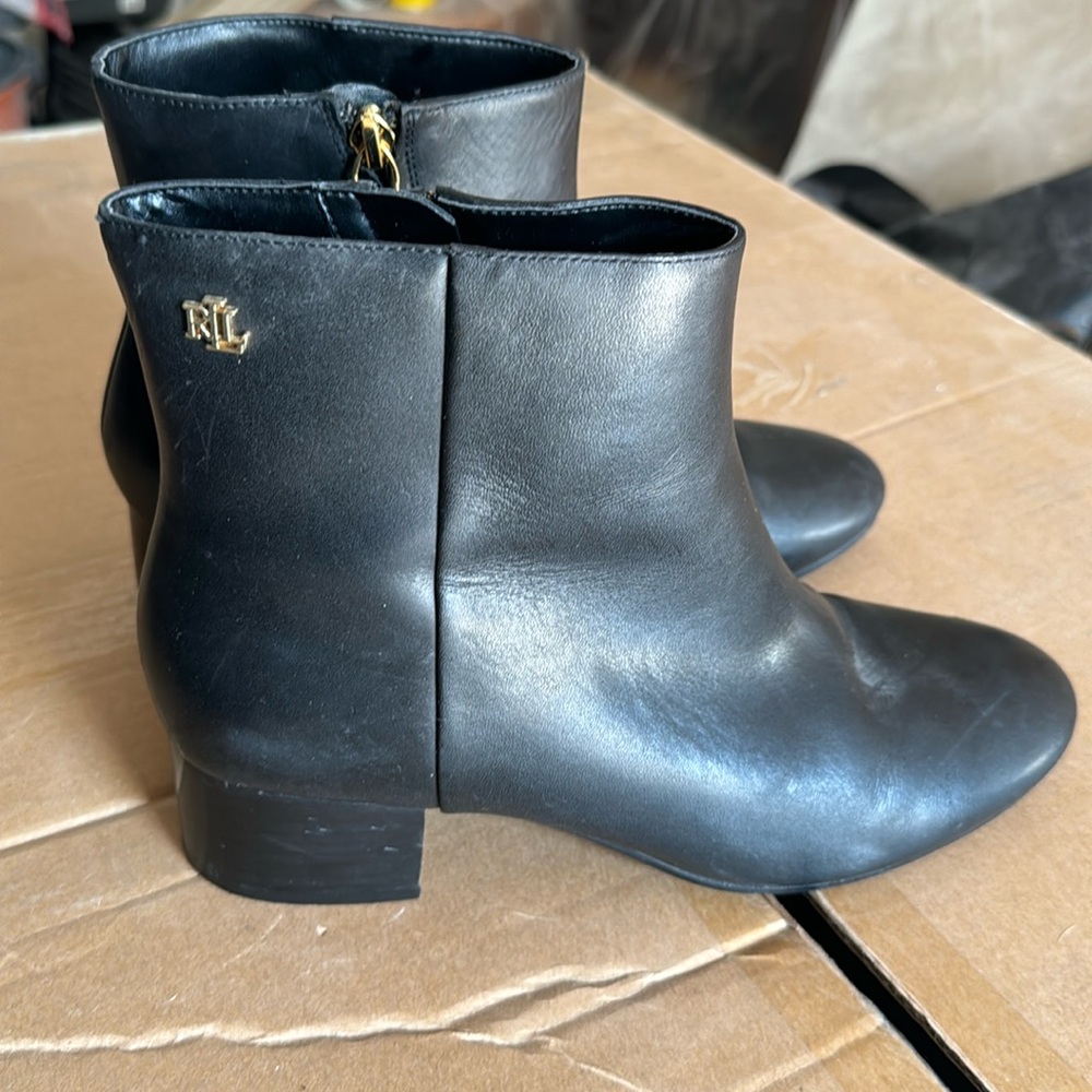 Lauren Ralph Lauren Leather Black Gold Logo Zip Up Ankle Booties | Sz 9